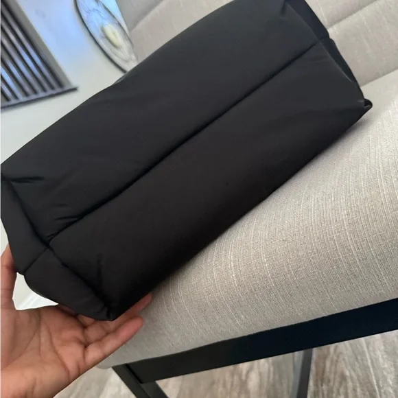 Tory Burch Britten puffy nylon tote Black - Picture 6 of 7